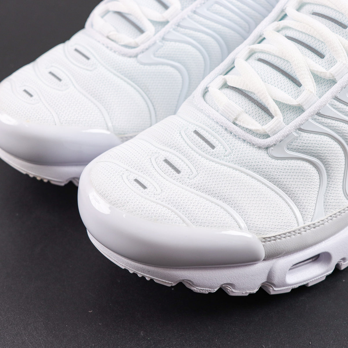 Supreme x Nike Air Max Plus TN White