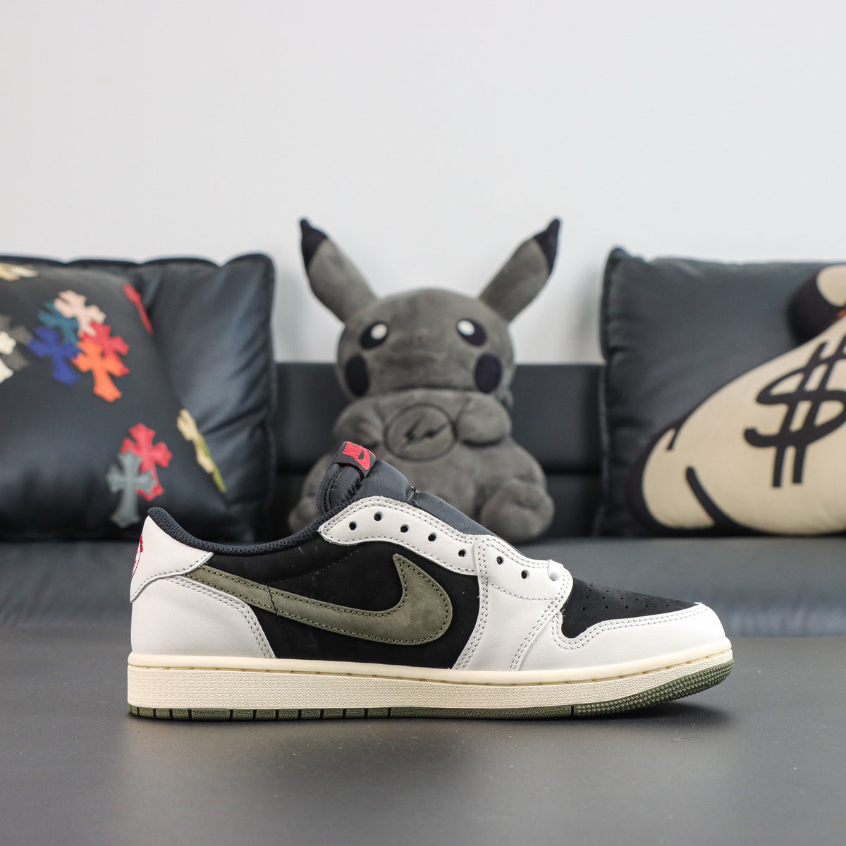 Travis Scott x Air Jordan 1 Low OG WMNS Olive