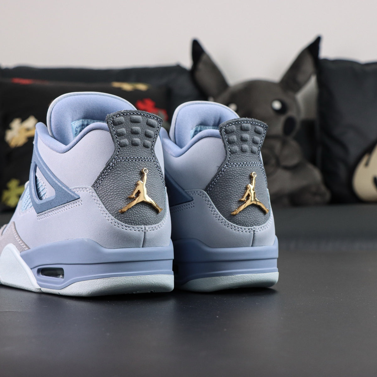 Air Jordan 4 Retro UNC PE