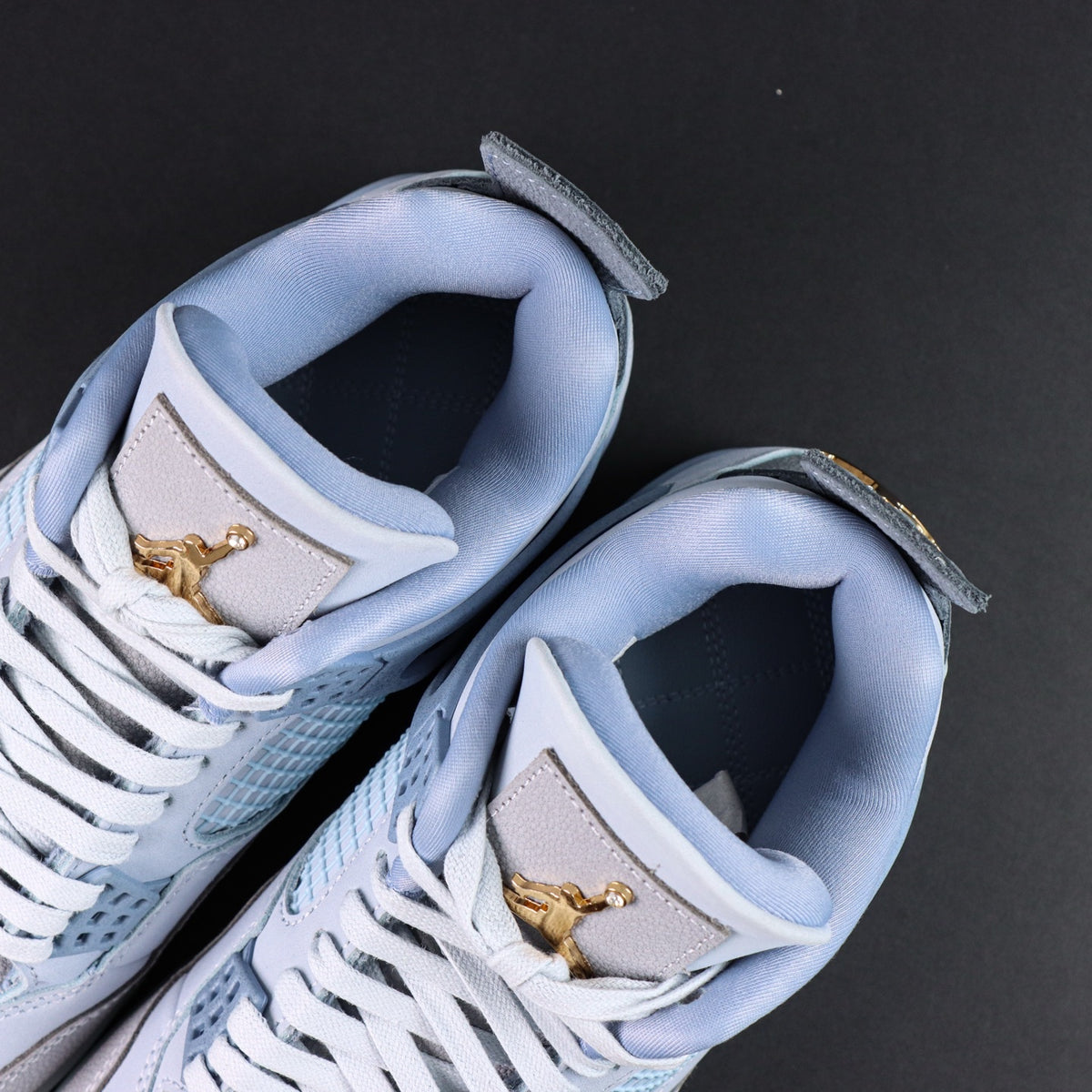 Air Jordan 4 Retro UNC PE