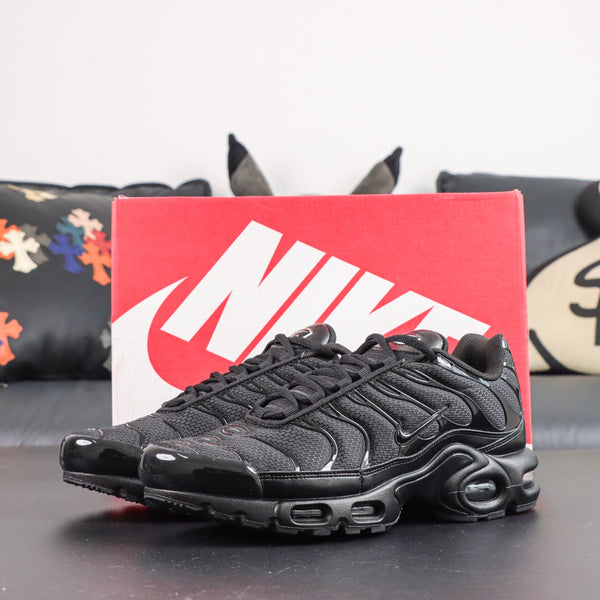 Nike Air Max Plus TN Triple Black