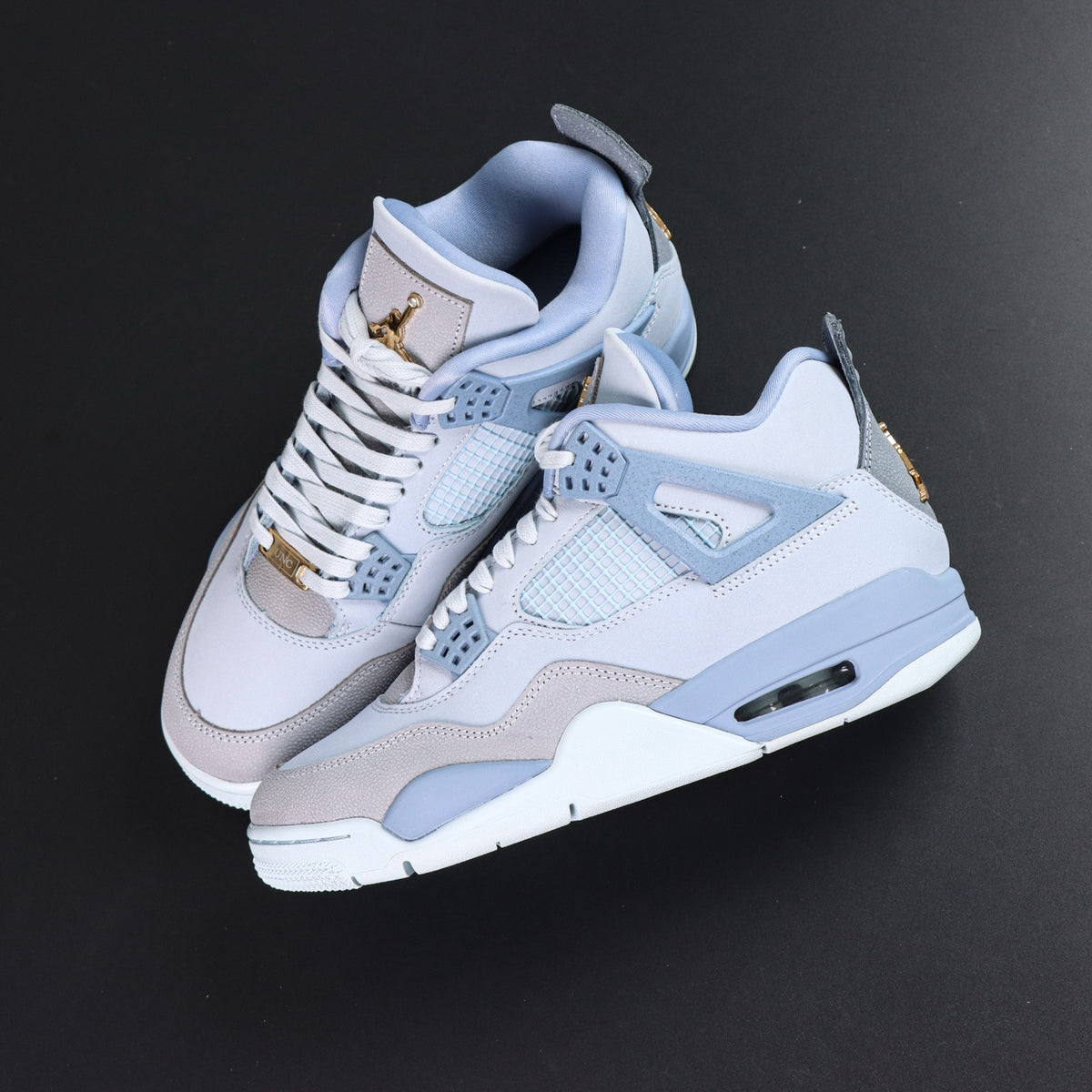 Air Jordan 4 Retro UNC PE