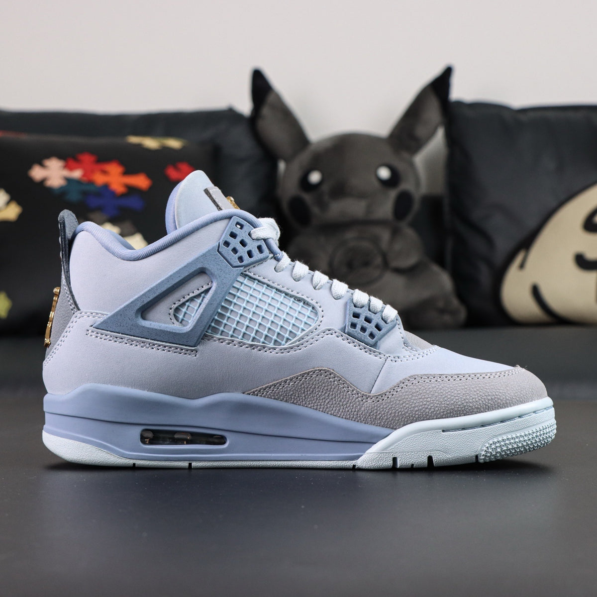 Air Jordan 4 Retro UNC PE